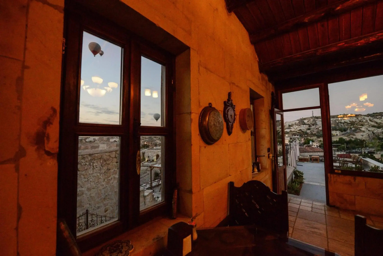 Photo - Vineyard Cave Hotel