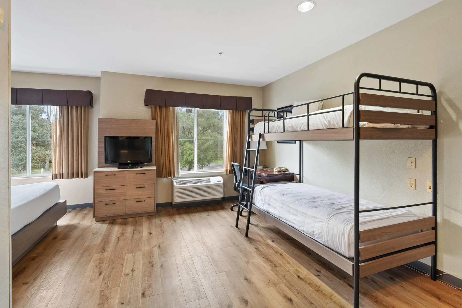 Photo - Hawthorn Suites by Wyndham Rancho Cordova/Folsom