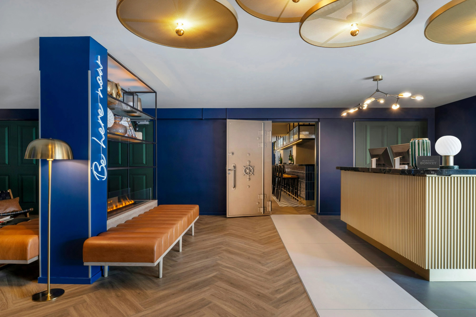 Photo - Gresham Belson Hotel