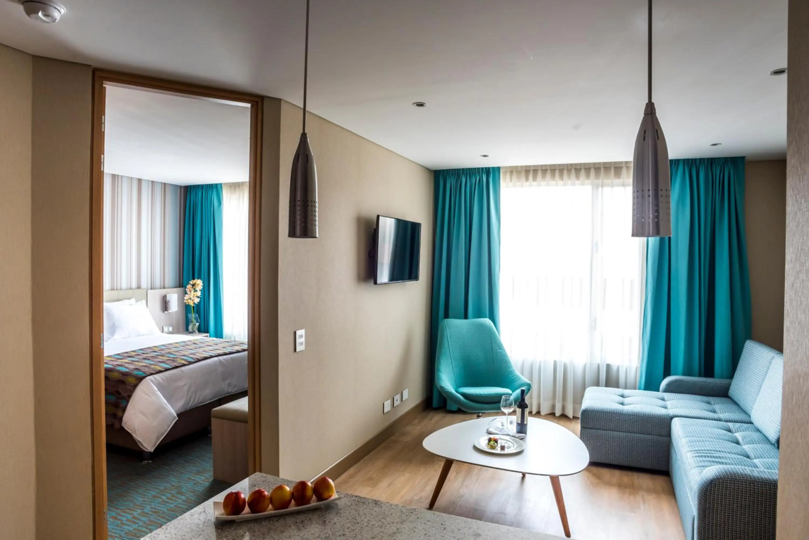Photo - Hotel Plaza Suites