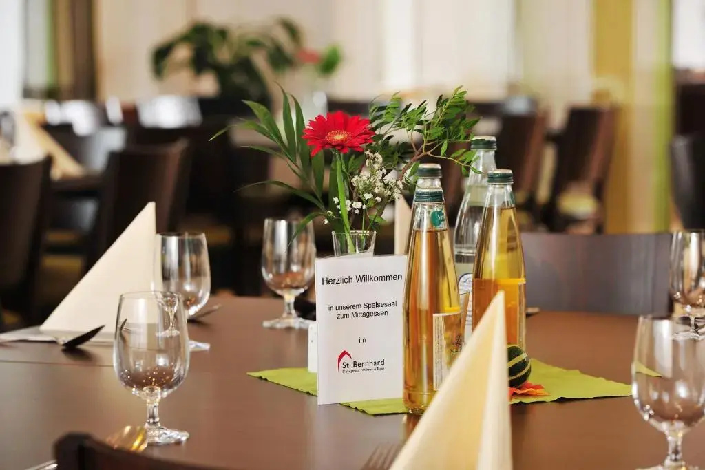 Foto - TOP VCH Bildungshaus St. Bernhard - Wohnen und Tagen