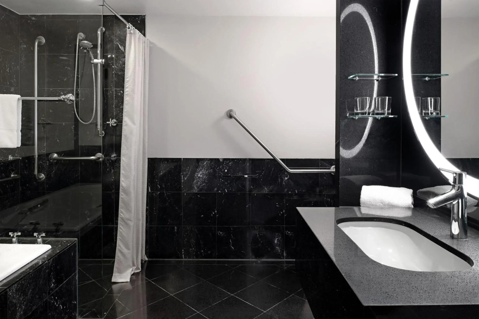 Photo - Sheraton Grand Sydney Hyde Park