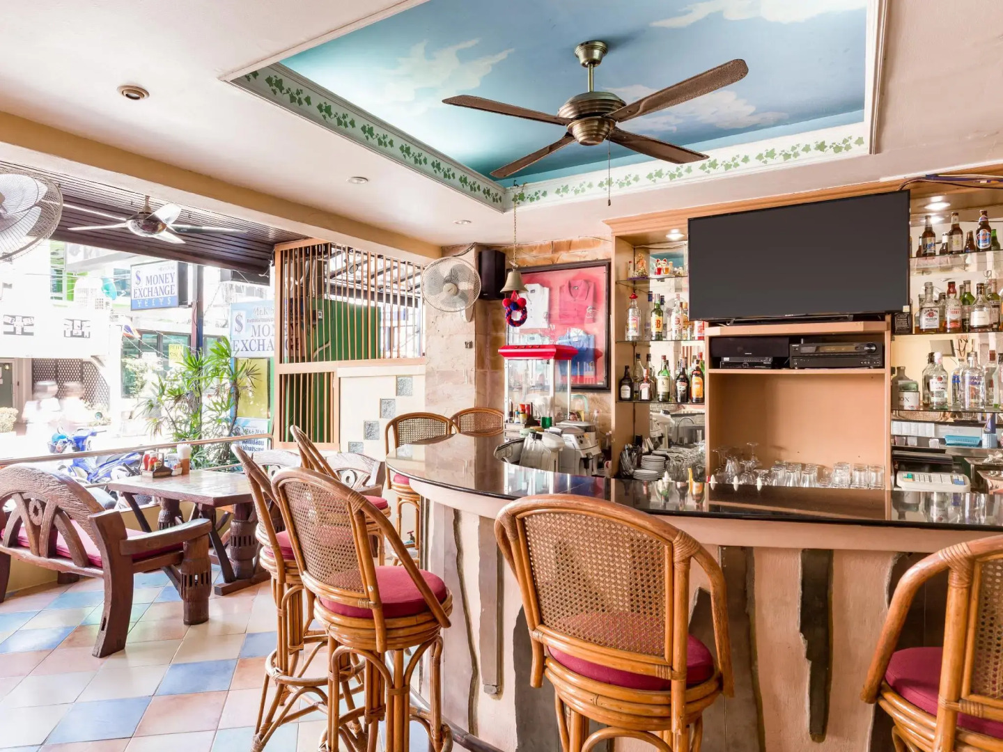 Photo - Summer Breeze Hotel