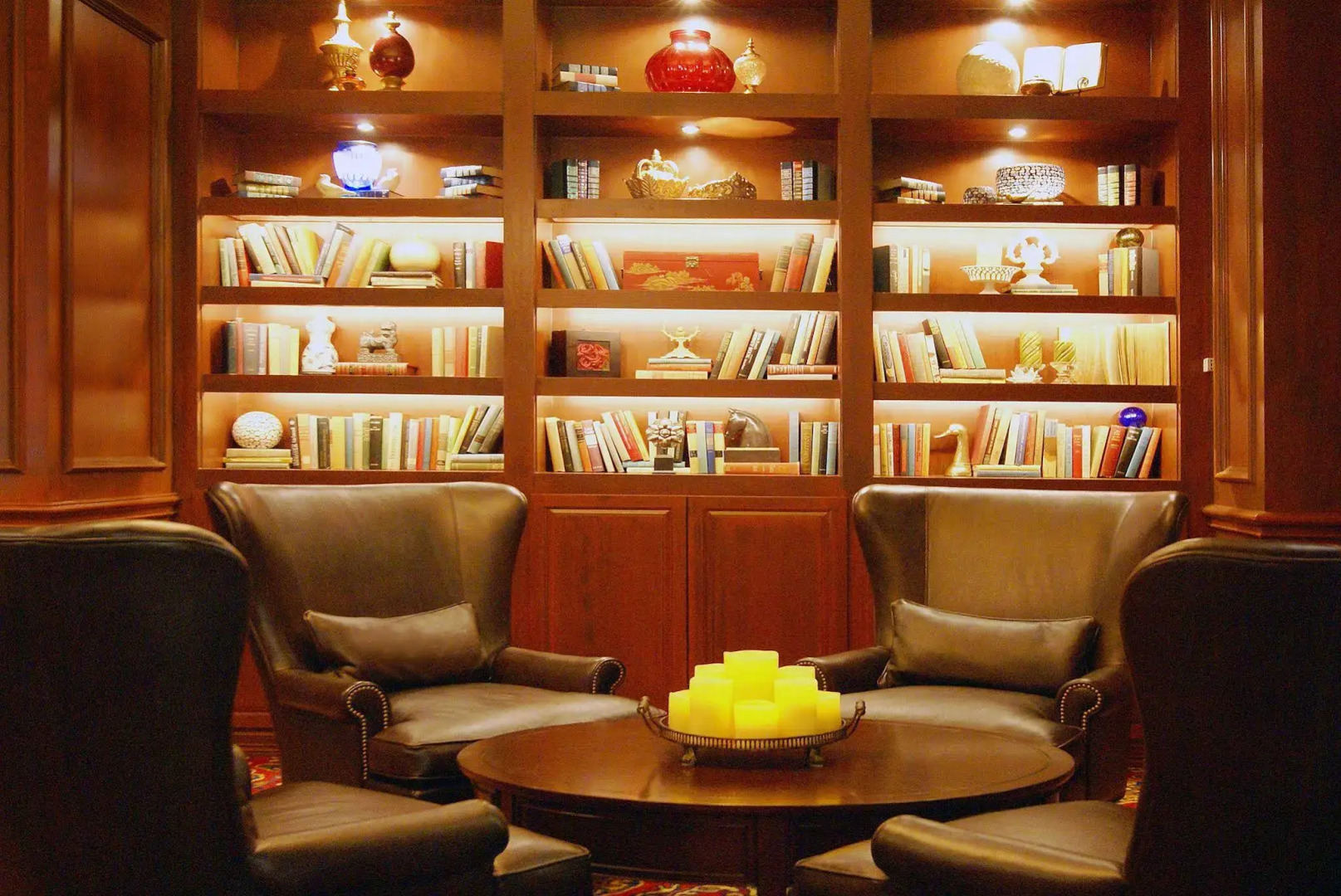 Photo - Warwick Melrose Hotel