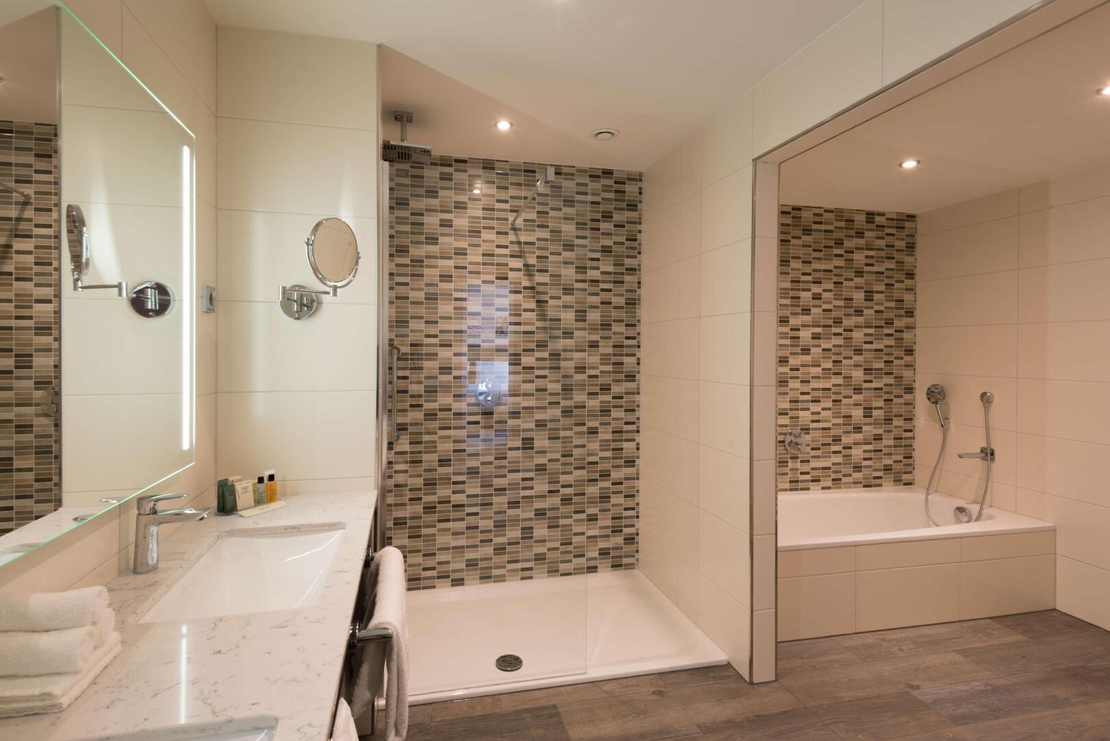 Photo - Hilton Garden Inn Frankfurt City Centre