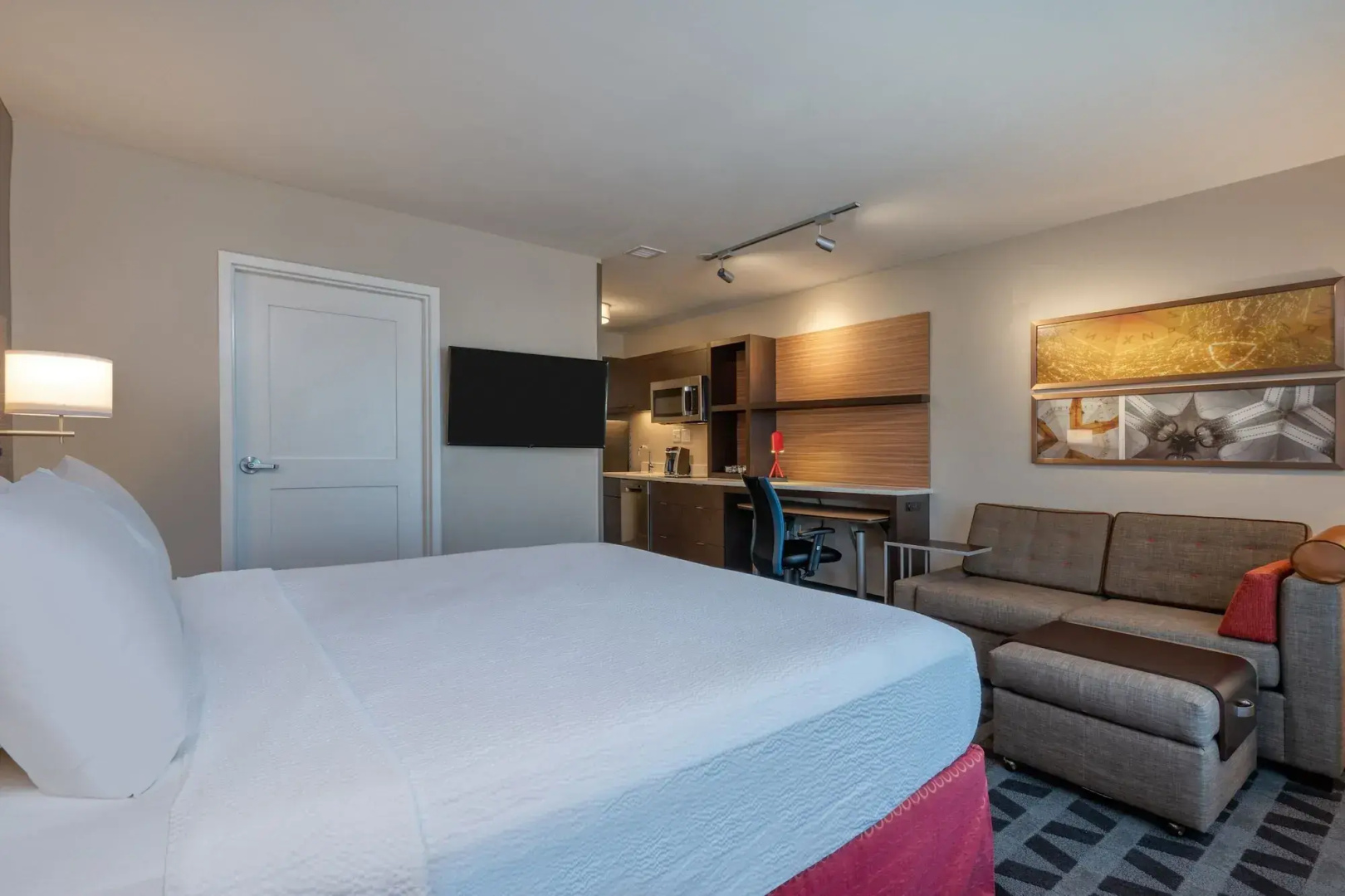 Photo - TownePlace Suites by Marriott Indianapolis Airport