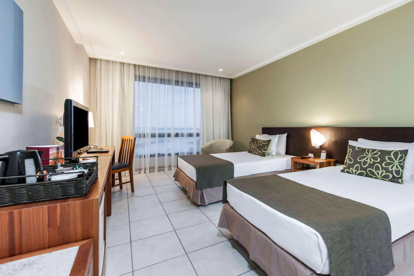 Photo - Comfort Suites Vitoria