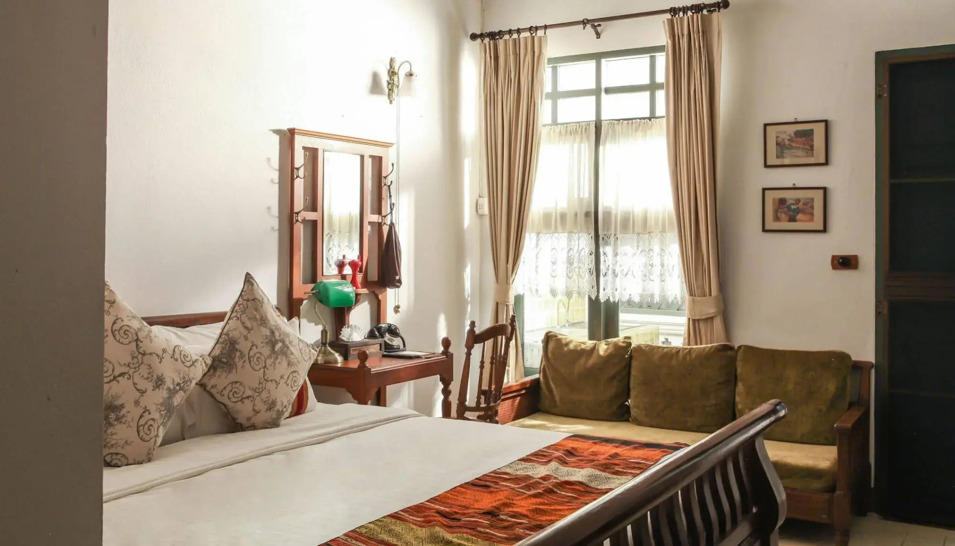 Photo - Yesterday Hotel