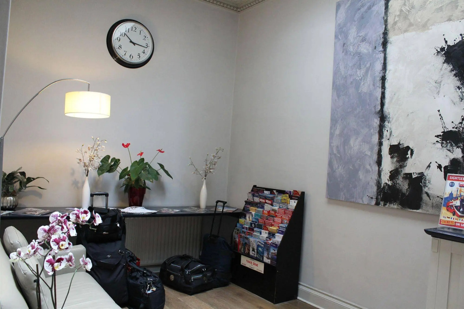 Photo - The Sumner Hotel