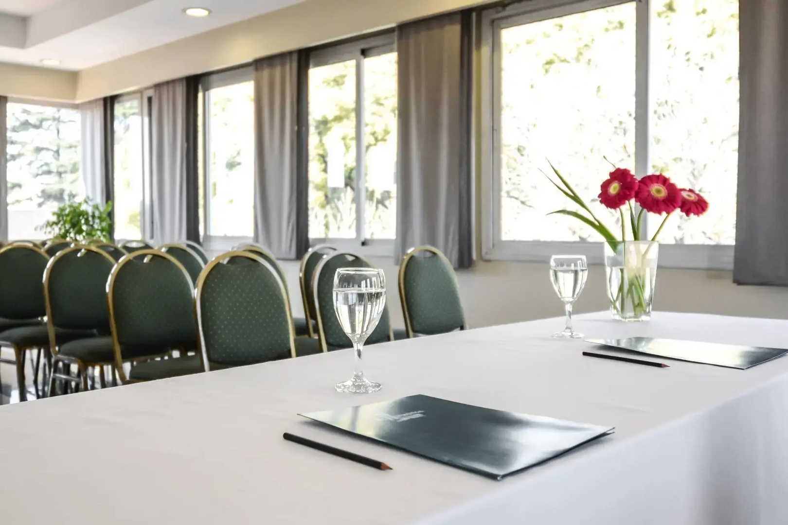 Foto - Portal Plaza Suites
