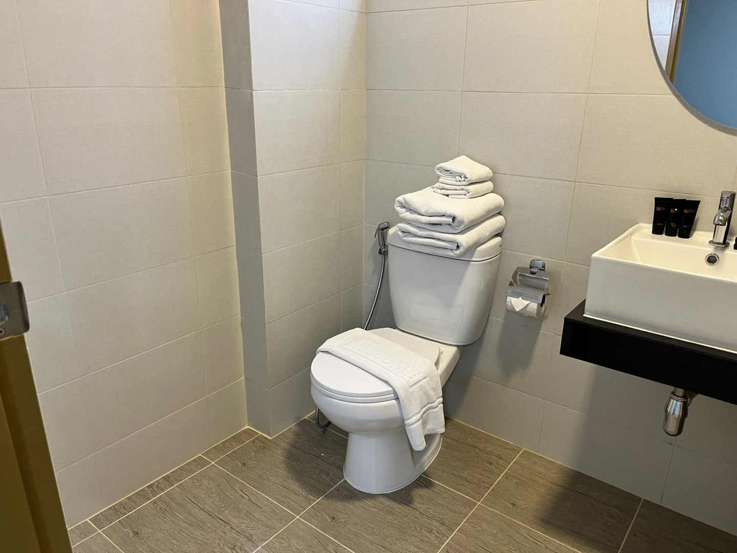 Foto - Zayn Express & Suites