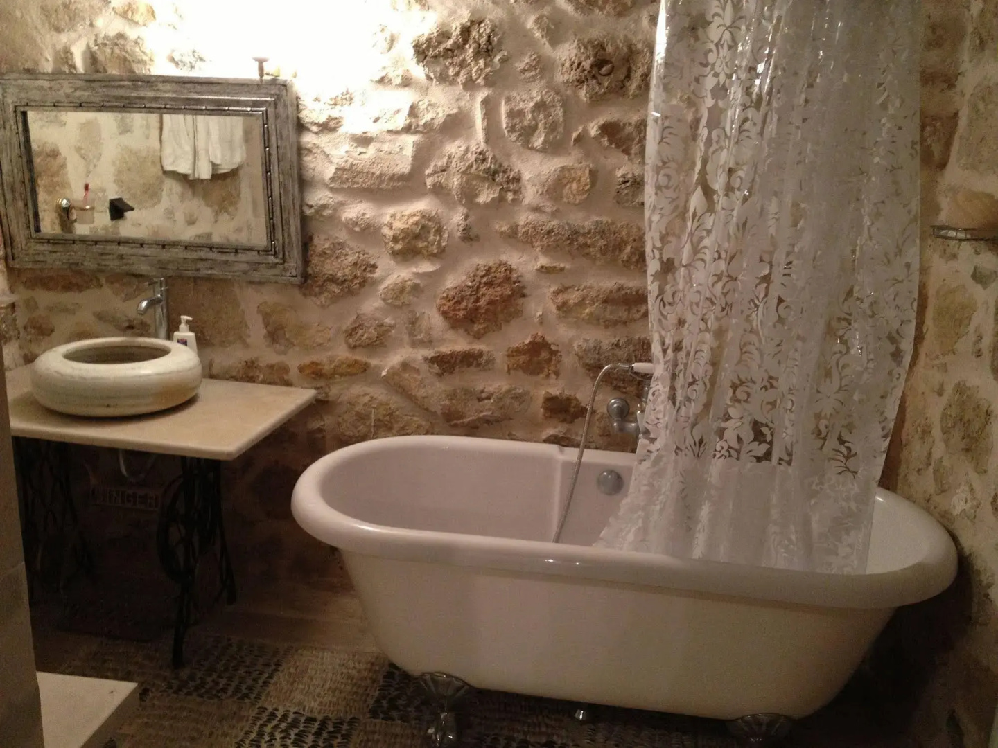 Photo - Traditional Cretan Houses,Agios Myronas