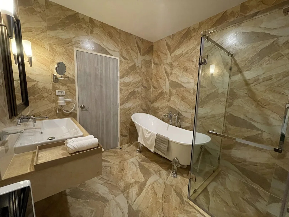 Photo - Le Cannes Hotel