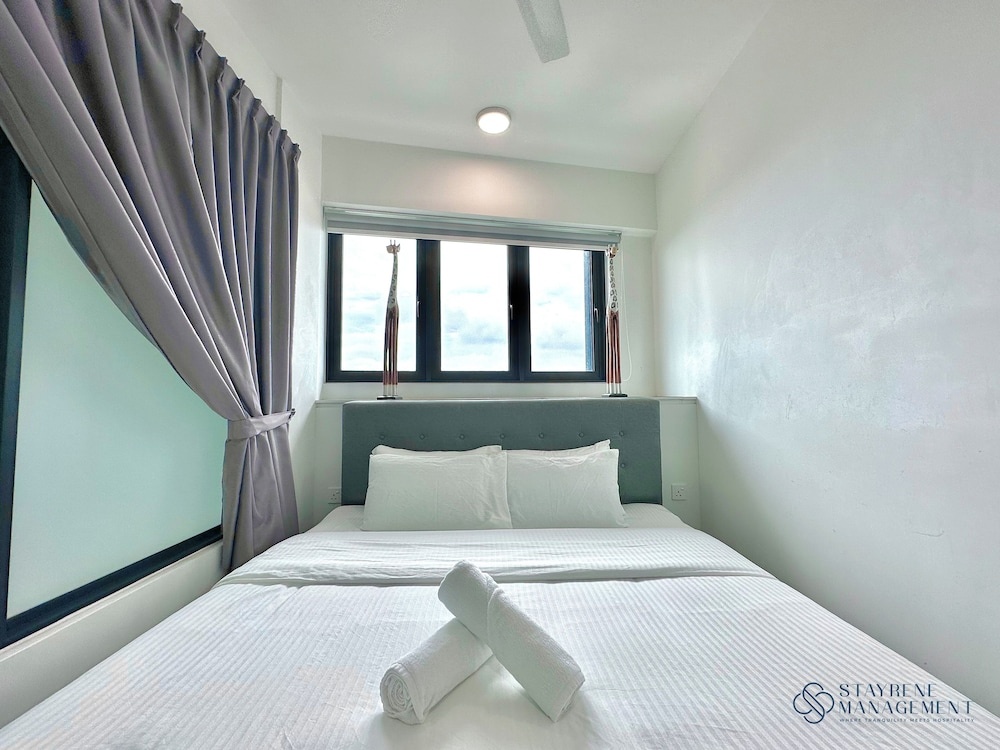 Almas Suites Puteri Harbour by Stayrene