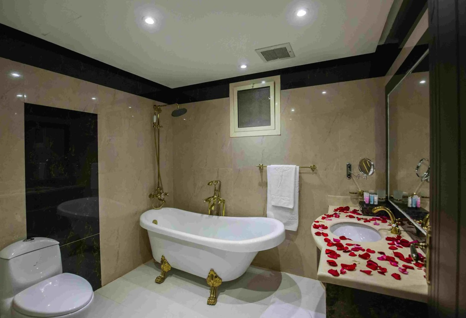 Photo - Rest Night Serviced Apartments- AlHamra رست نايت للشقق المخدومة - الحمرا