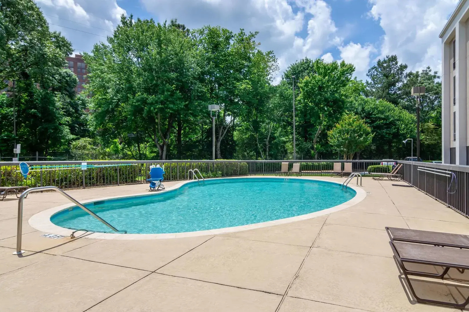 Photo - Spark by Hilton Atlanta Airport South College Park
