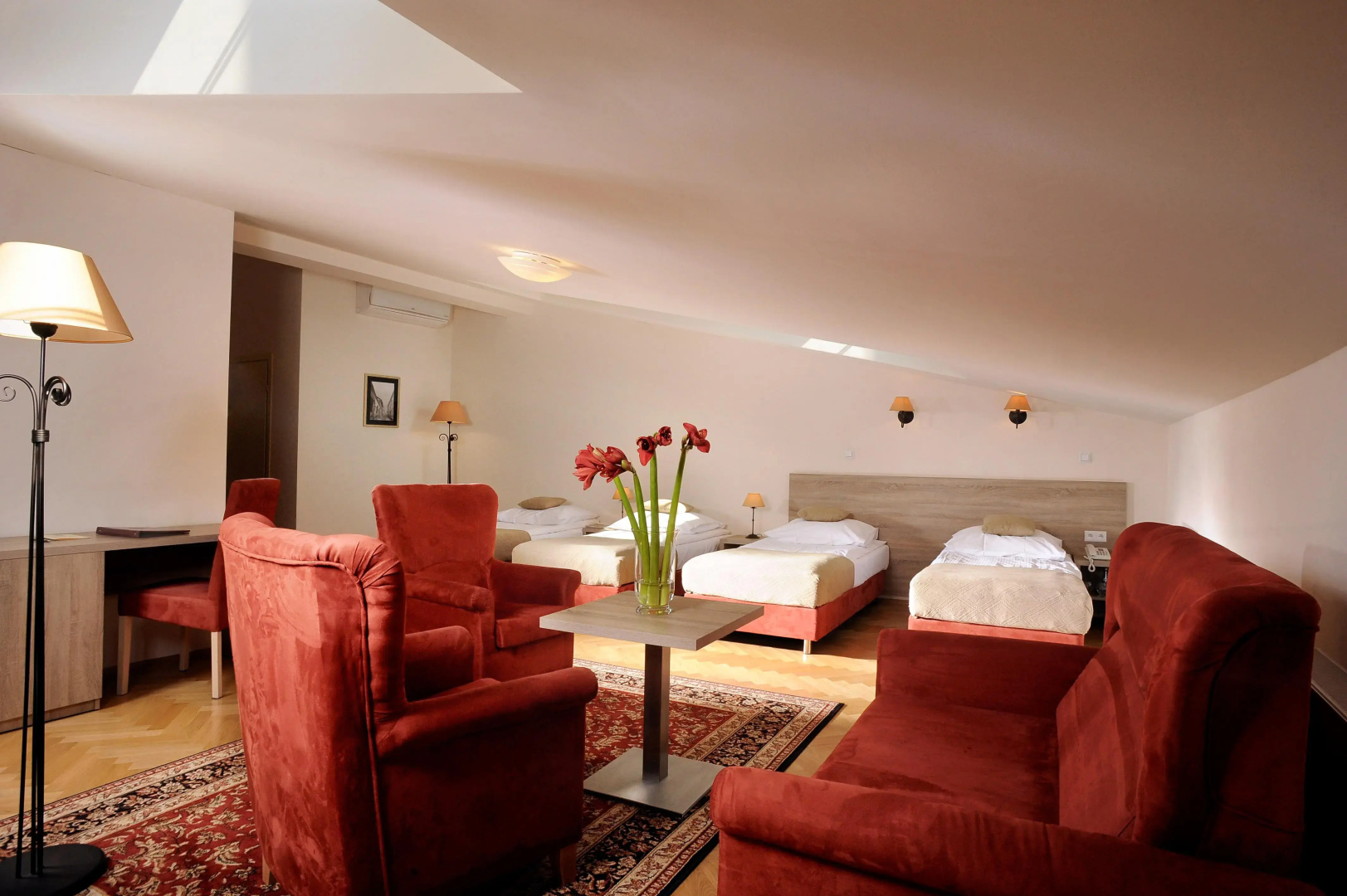 Photo - Hotel Santi