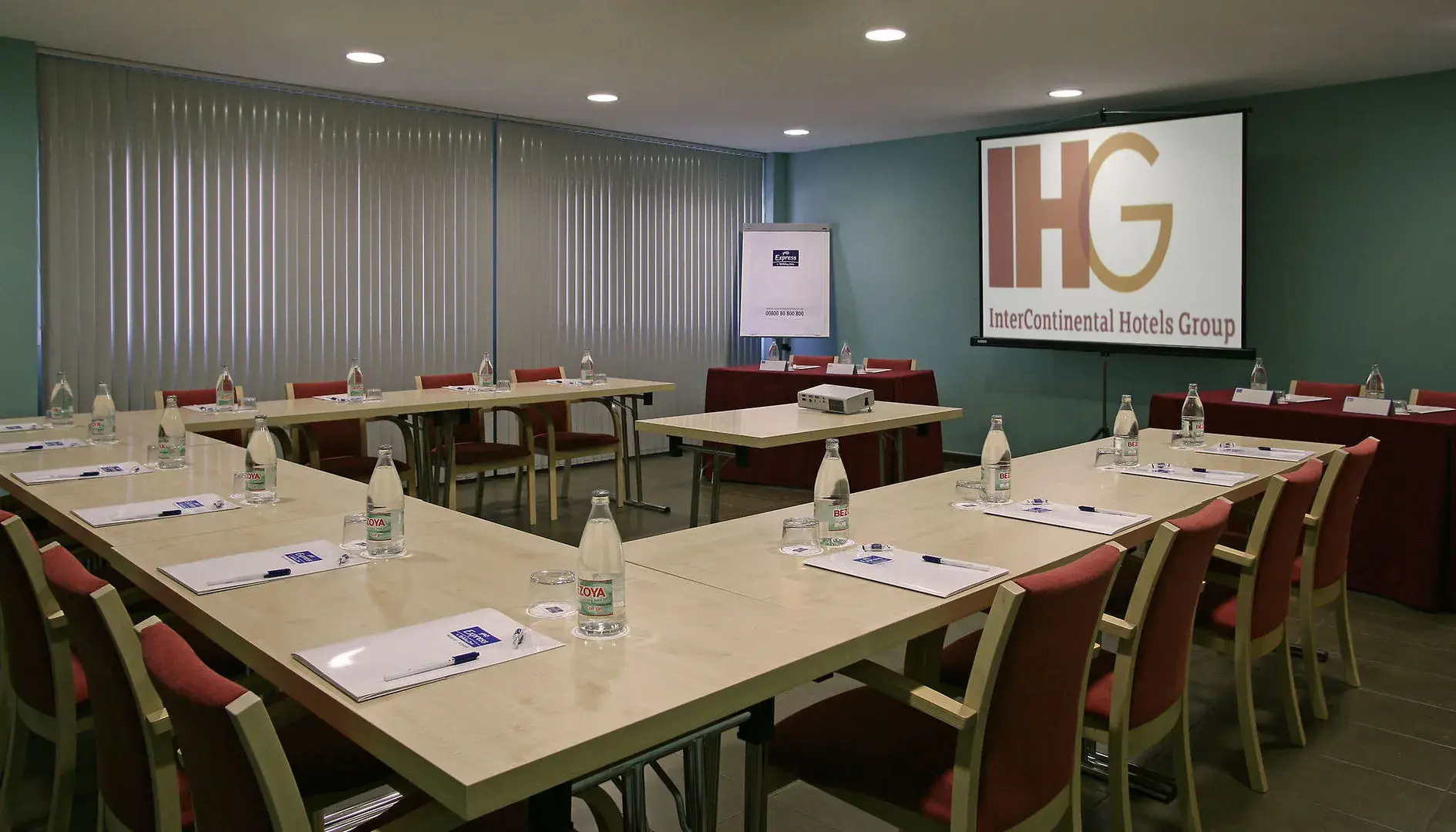 Photo - B&B Madrid Aeropuerto T1 T2 T3