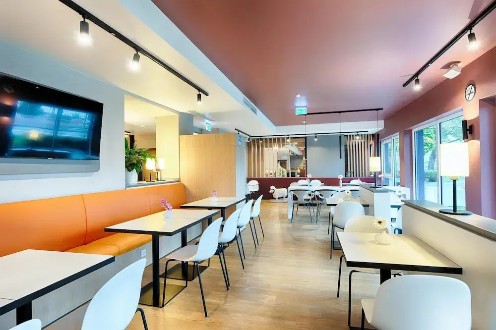 Foto - B&B HOTEL Wiesbaden-Hbf