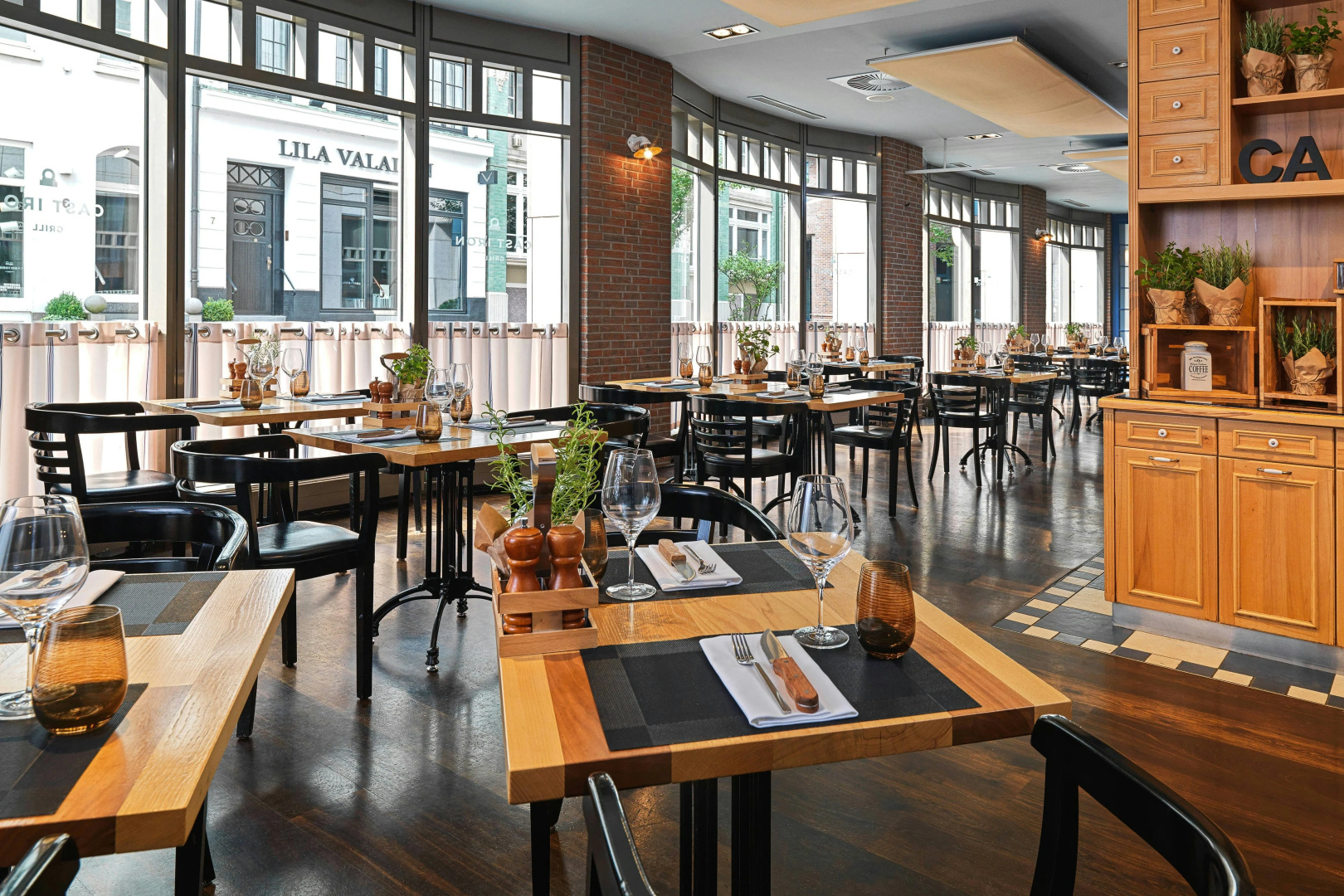 Photo - Hamburg Marriott Hotel