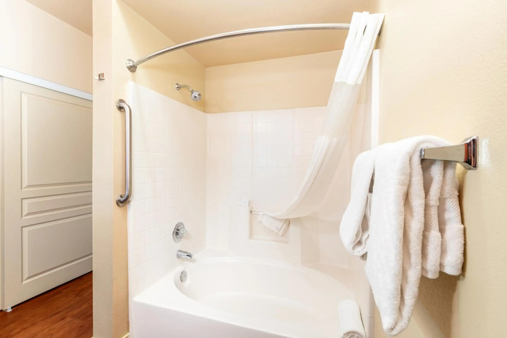 Photo - The Cliffs at Peace Canyon