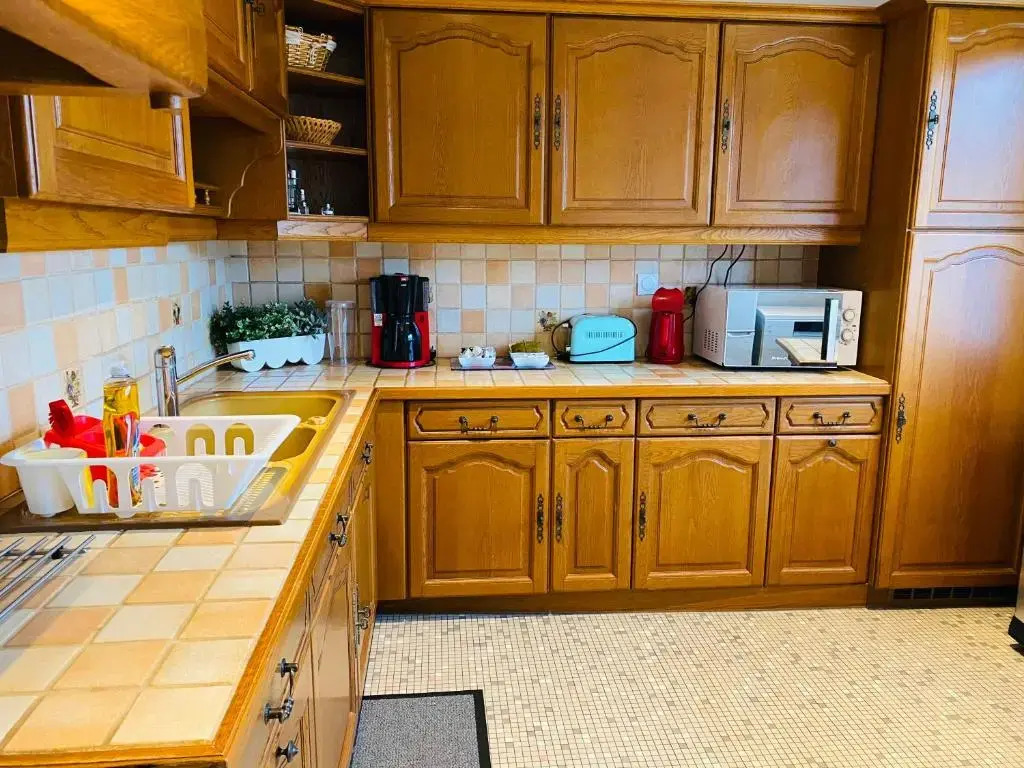 Foto - Contact hôtel - Hôtel Les Bleuets & SPA