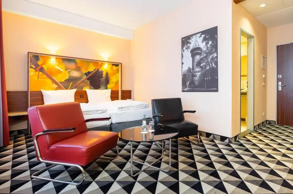 Foto - Premier Inn Köln City Mediapark