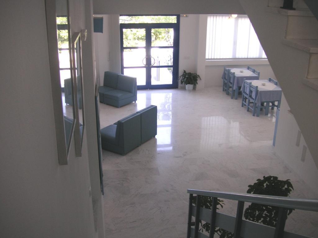 Danae Hotel