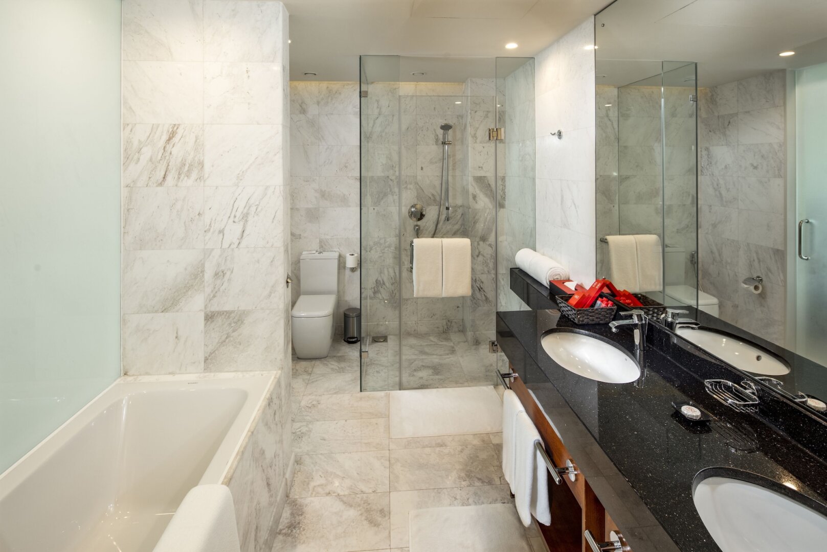 Foto - Cinnamon Red Colombo