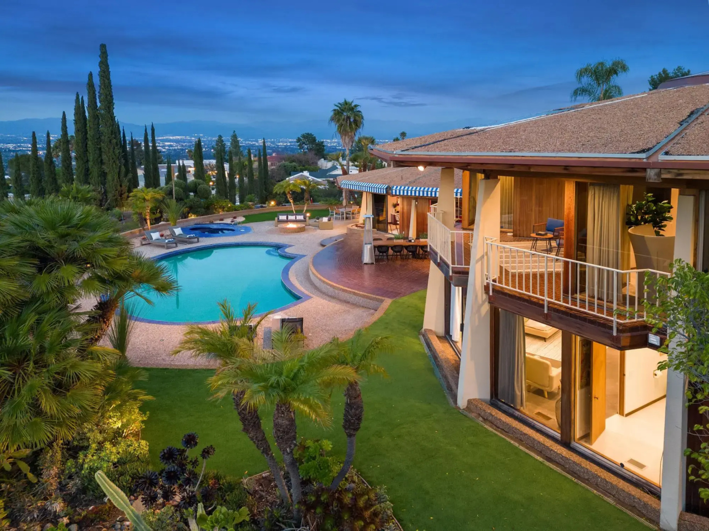 Foto - Via Vallarta - An Architecturally Significant California Modern Home