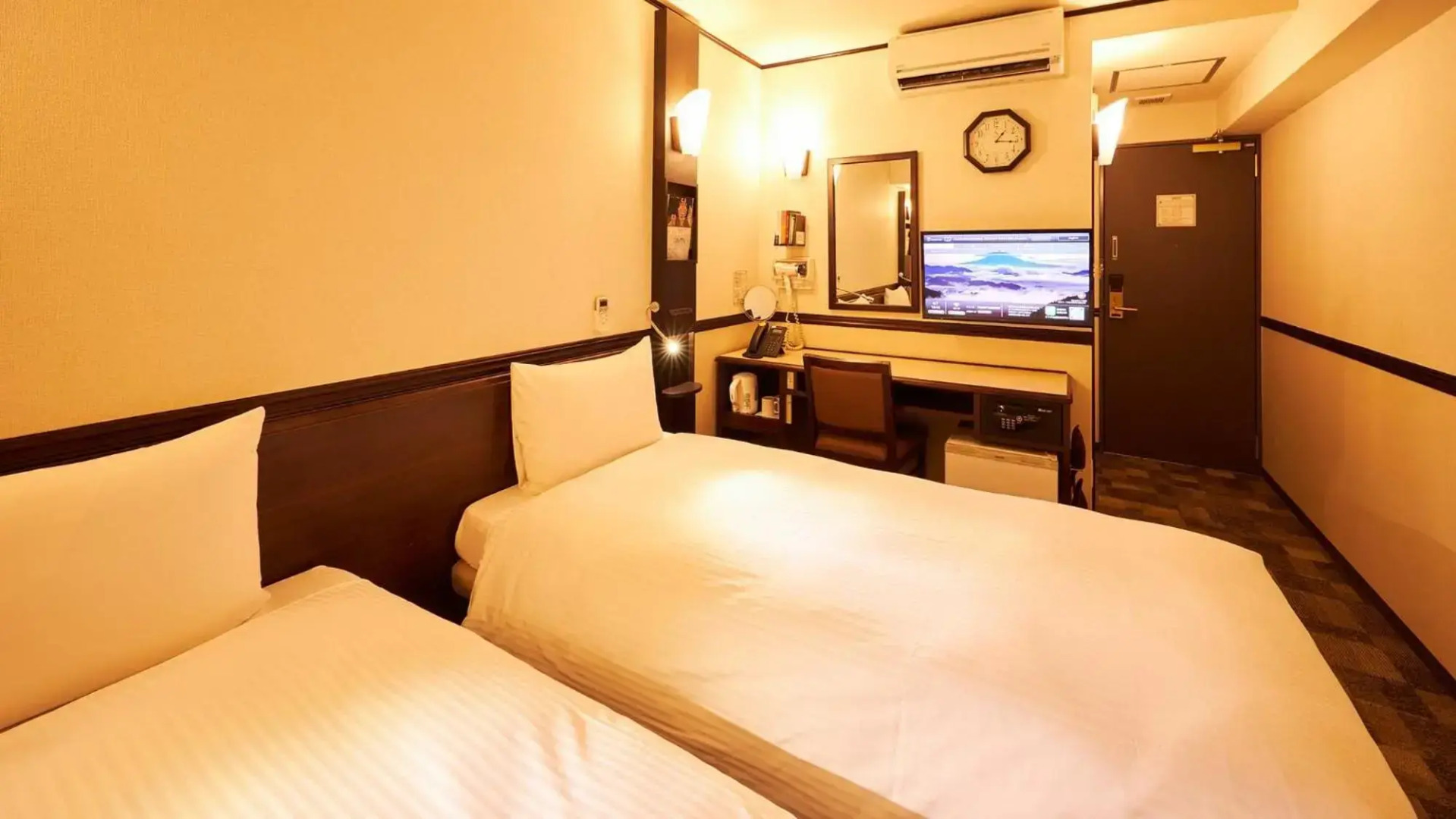 Photo - Toyoko Inn Osaka Tsuruhashi Ekimae