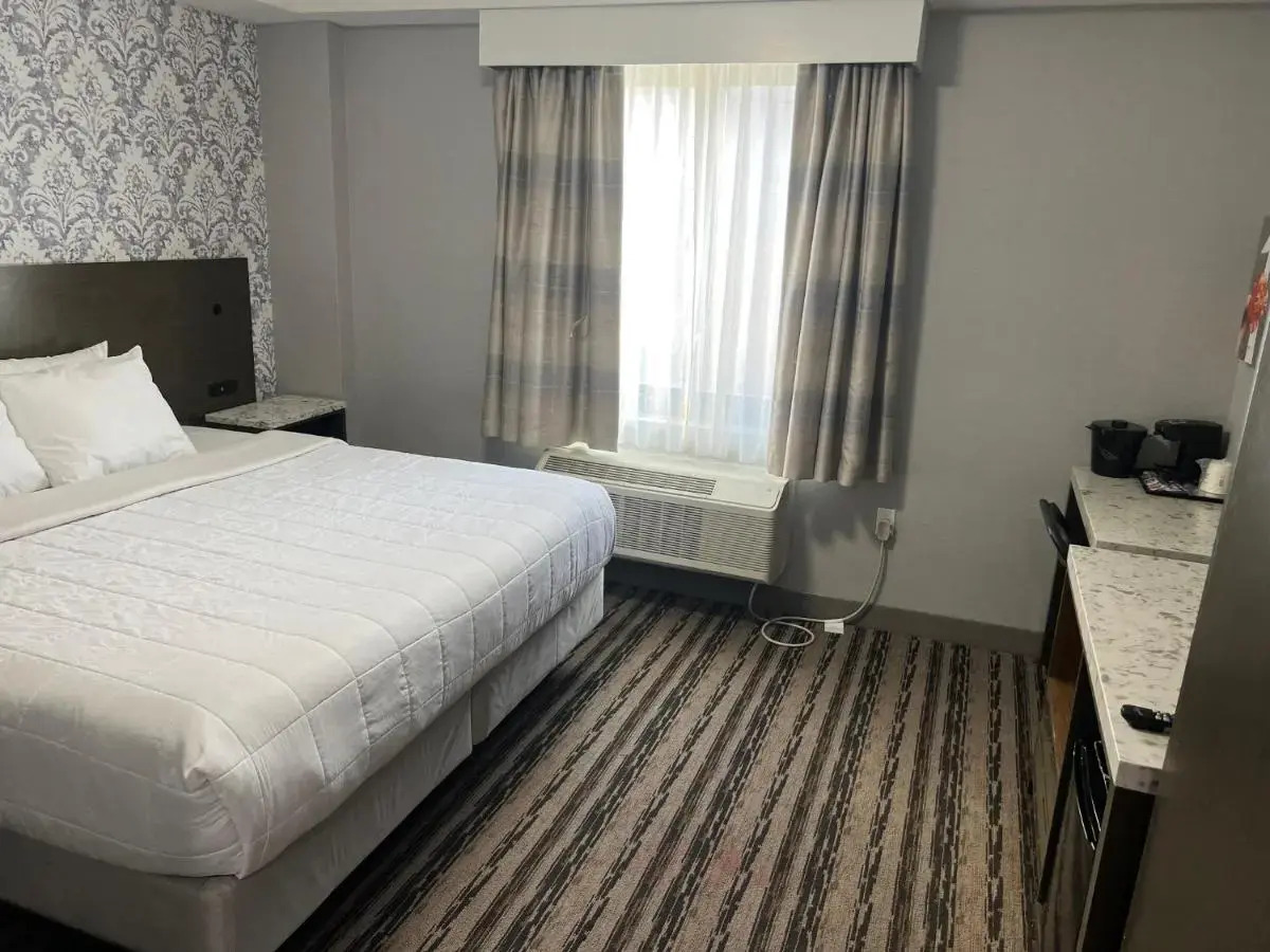 Photo - The Essence Hotel at JFK