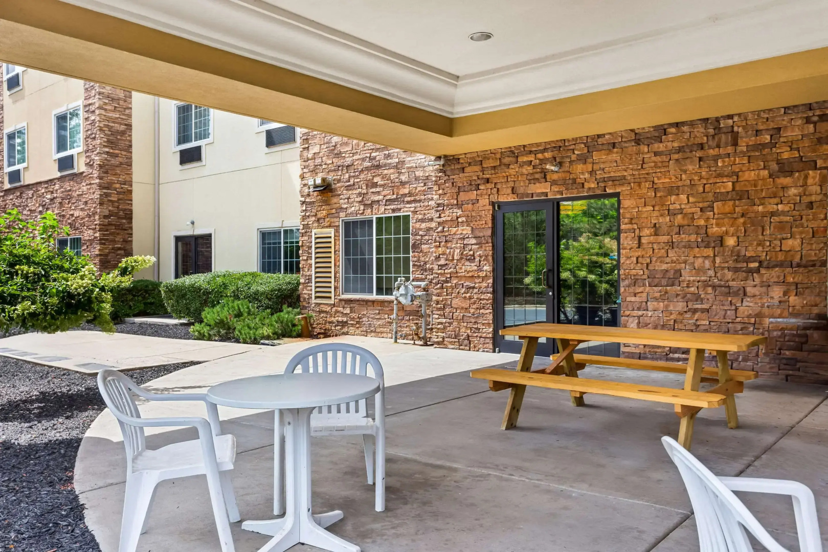 Photo - Comfort Suites Grayslake near Libertyville North