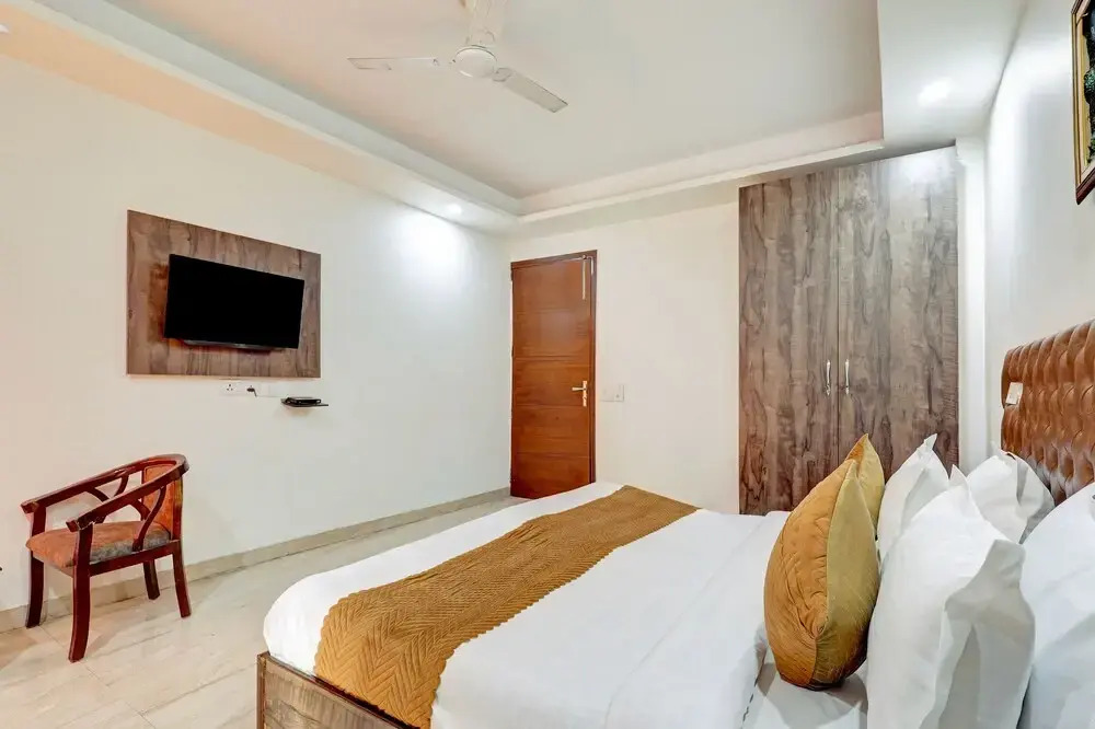 Photo - Mauryan Elite Hotel Qutab Minar Metro Station