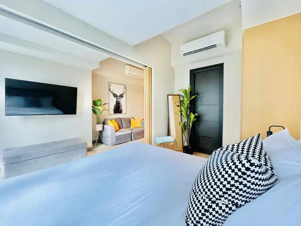 Photo - Uptown Parksuites