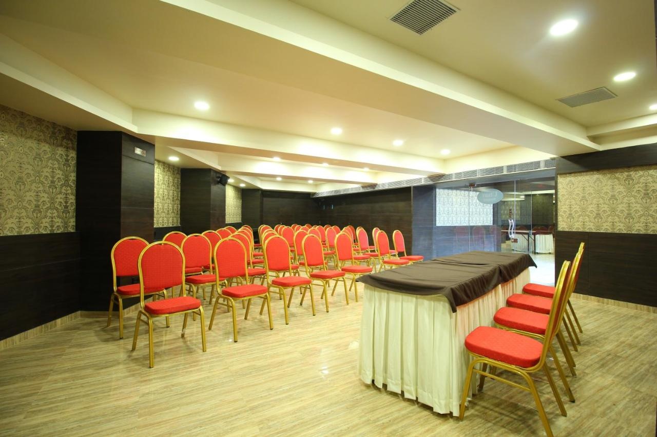 Foto - Central Beacon Hotel Surat