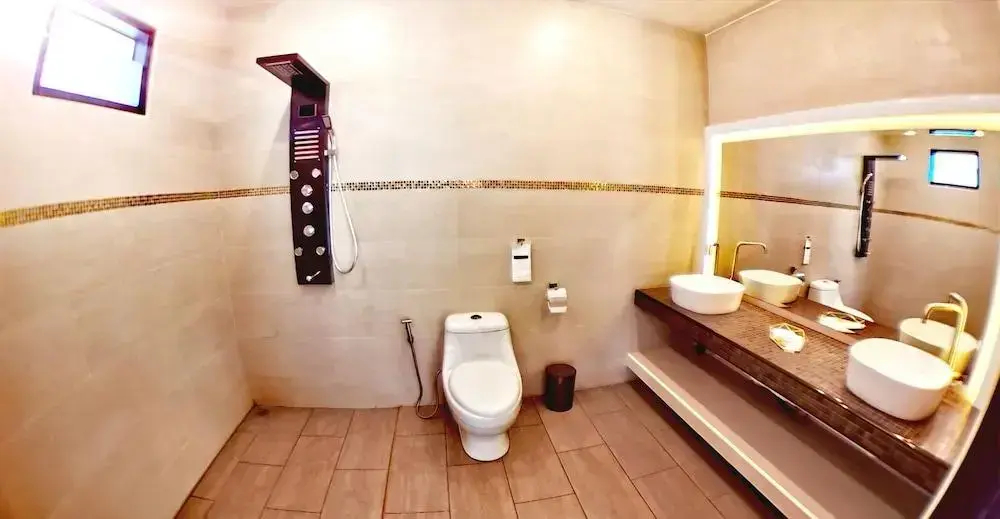 Foto - GOLDLAND Luxury Pool Villa Pattaya Walking Street 8 Bedrooms