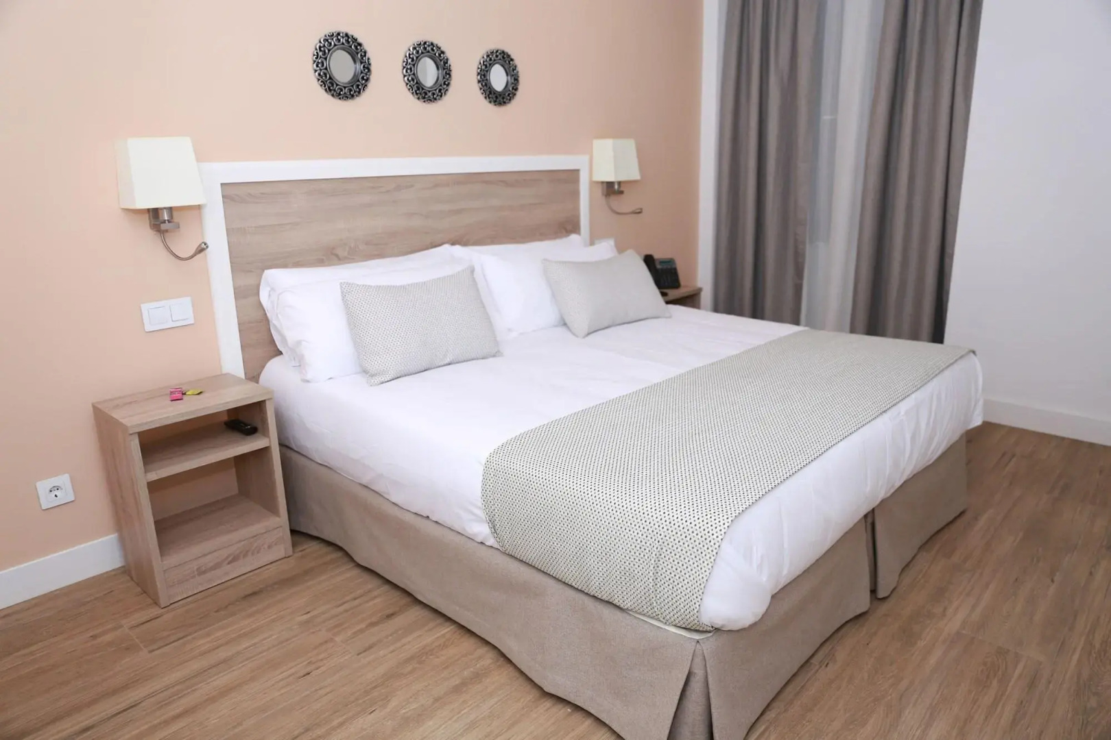 Photo - New Point Opera