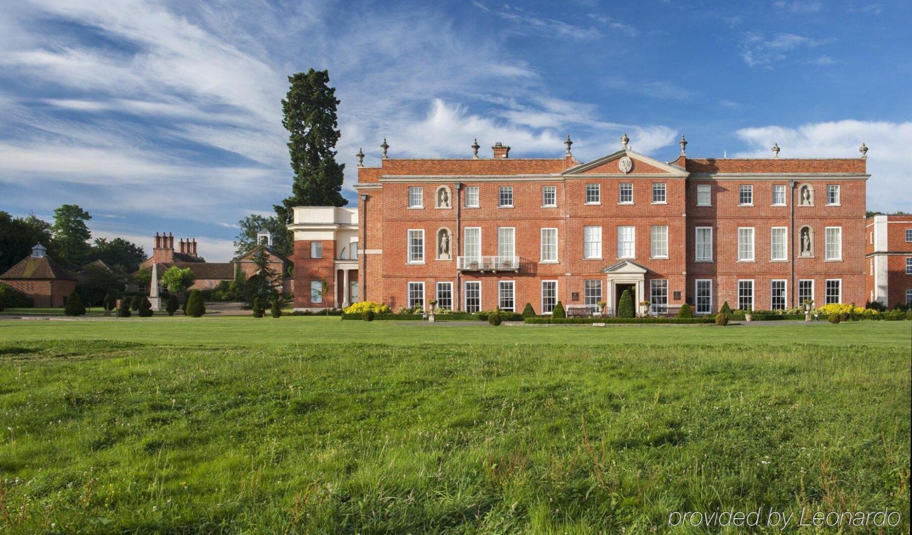 Photo - Four Seasons Hotel Hampshire