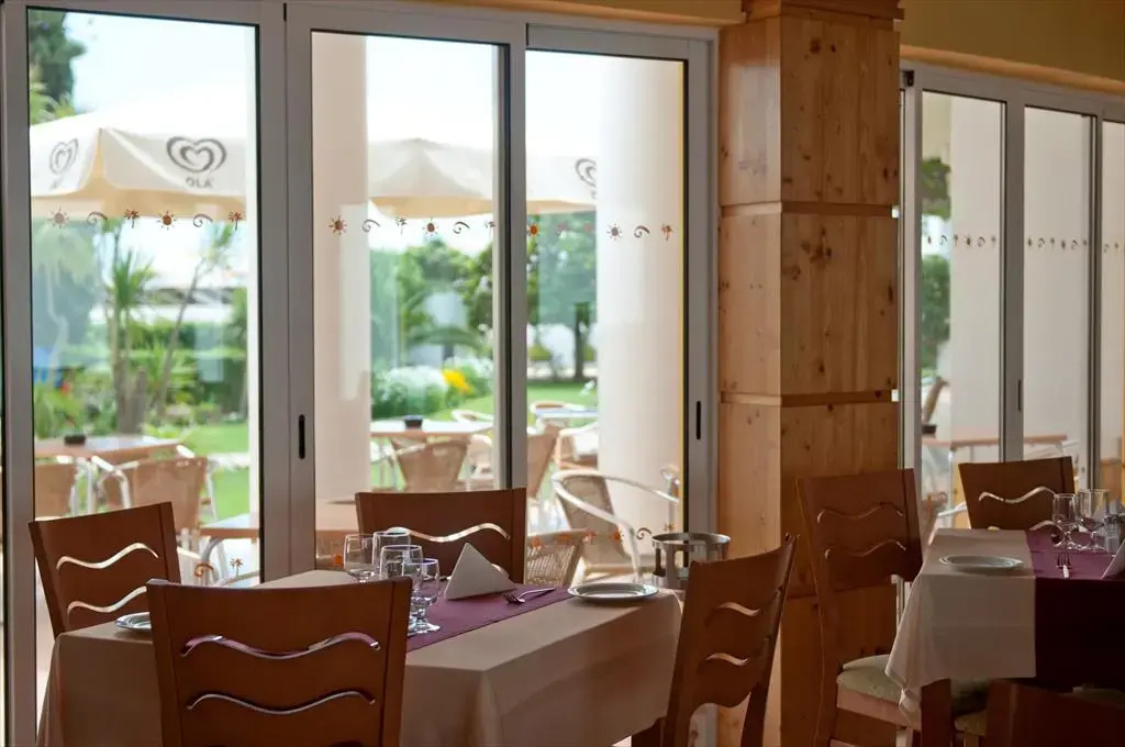 Photo - Luz Bay Hotel