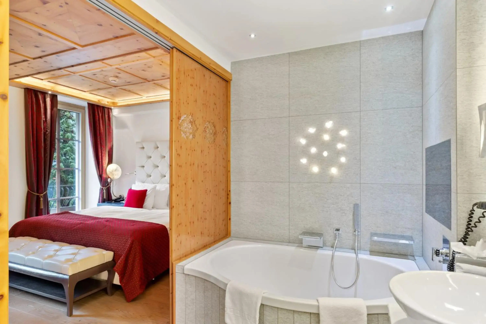 Photo - Grand Hotel Zermatterhof