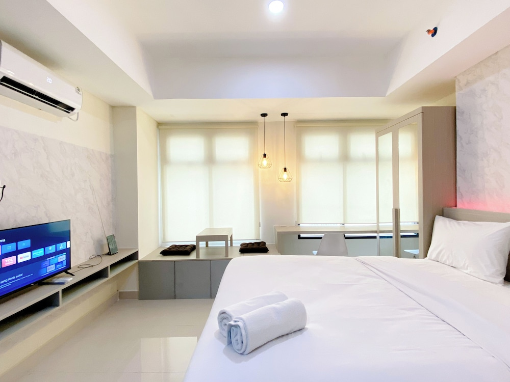 Restful Studio Room Pollux Chadstone Apartment