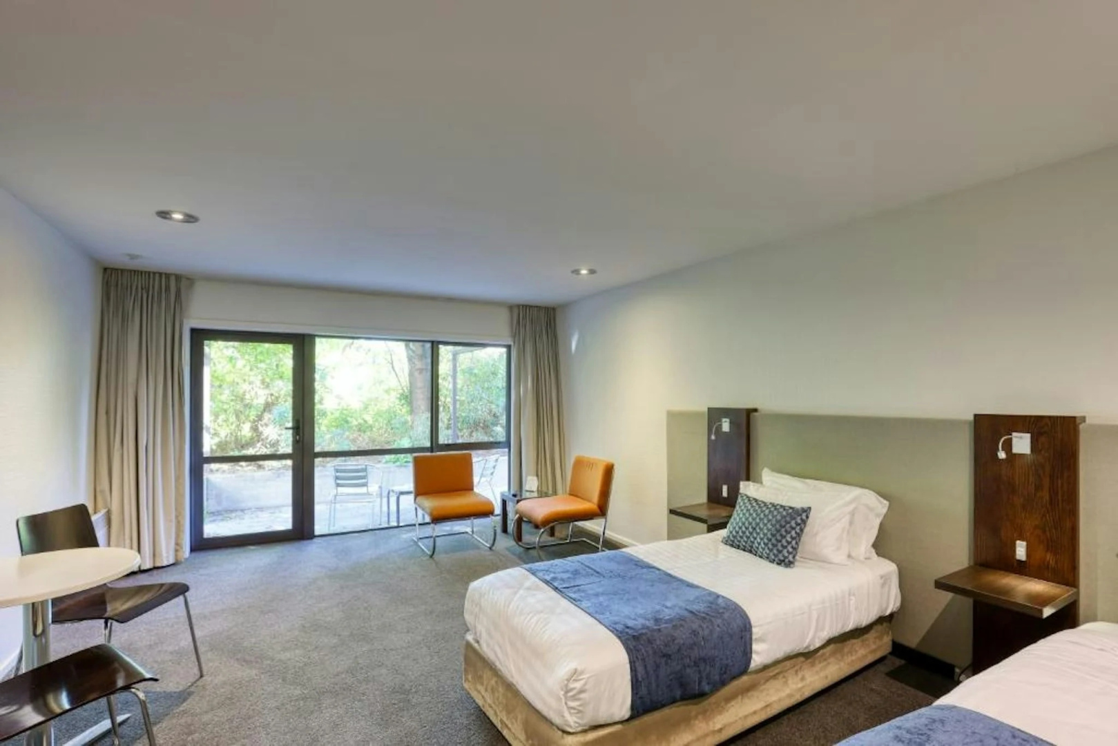 Photo - Garden Court Suites And Apartments