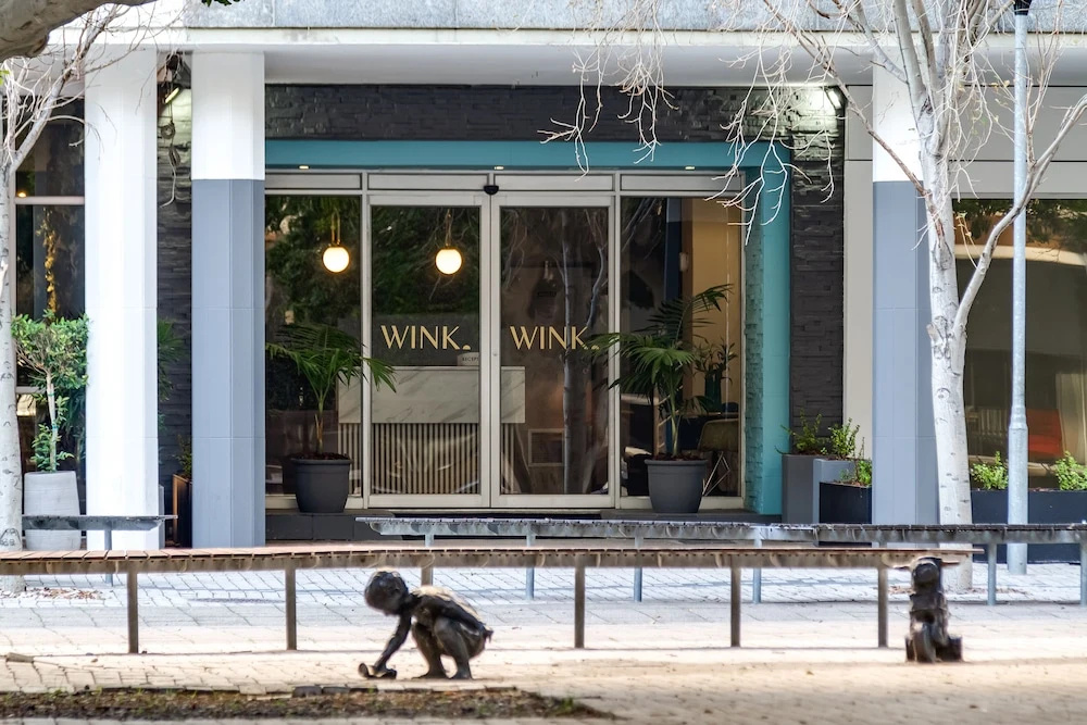 Photo - WINK Aparthotel Foreshore