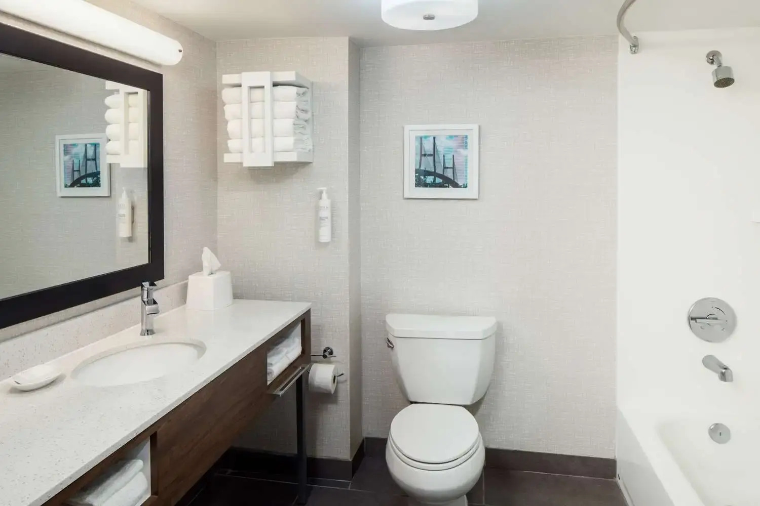 Photo - Hampton Inn & Suites Savannah - I-95 South - Gateway