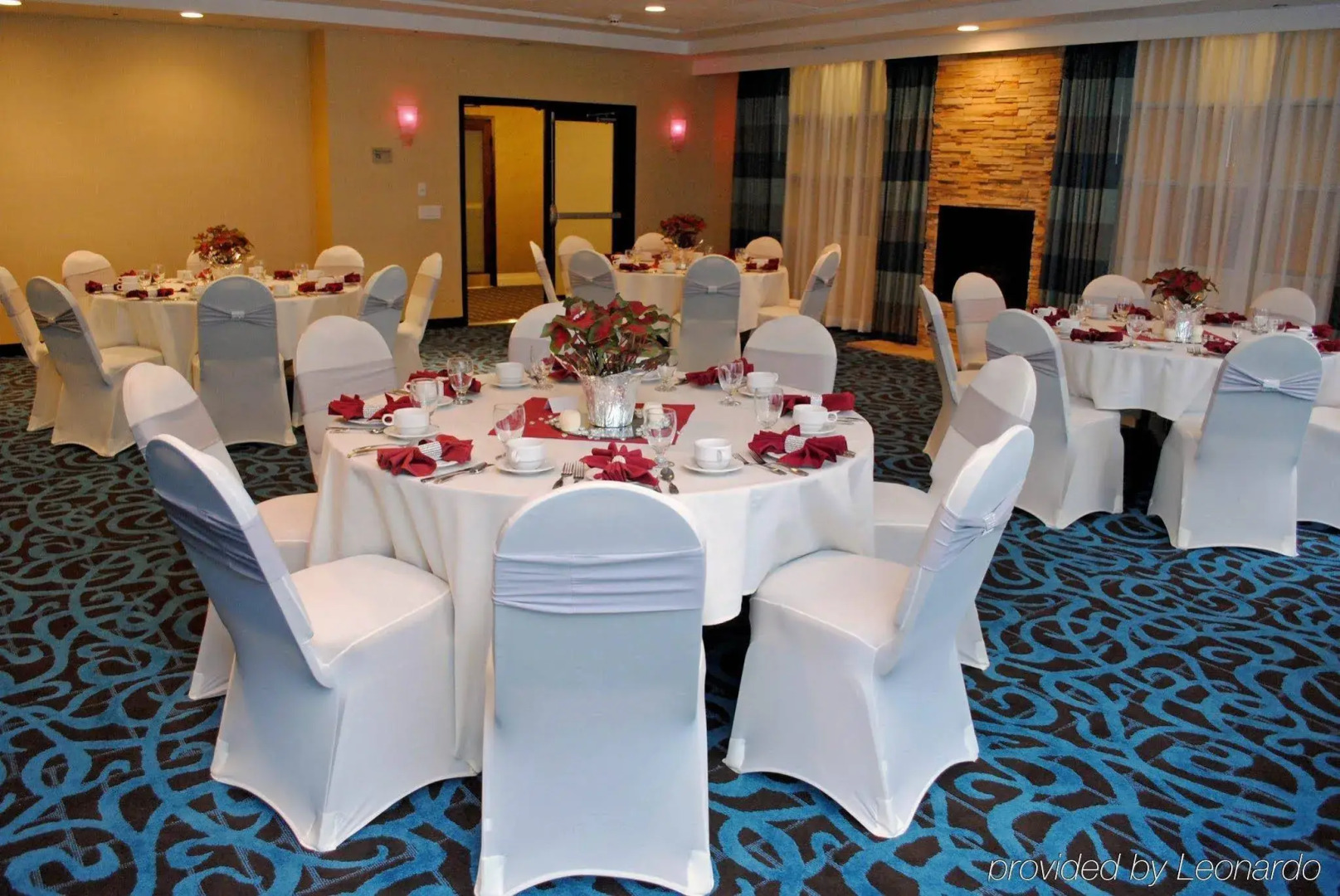 Photo - DoubleTree by Hilton Chatsworth