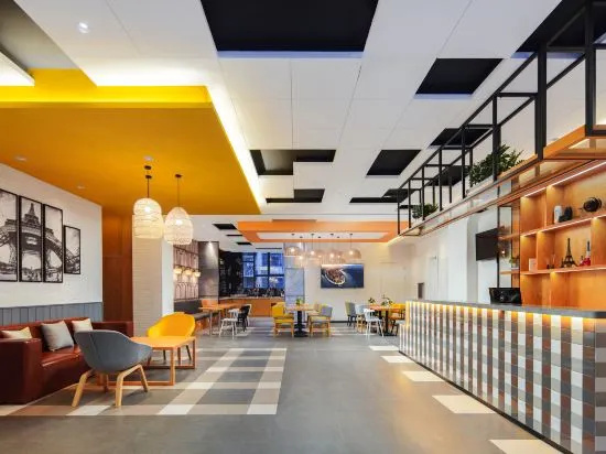Campanile Hotel (Shanghai Hongqiao Airport National Exhibition and Convention Center)
