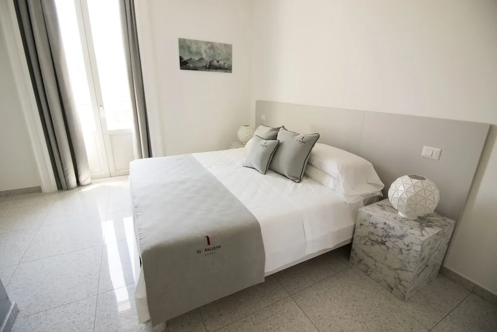 Photo - Le Angioine Rooms