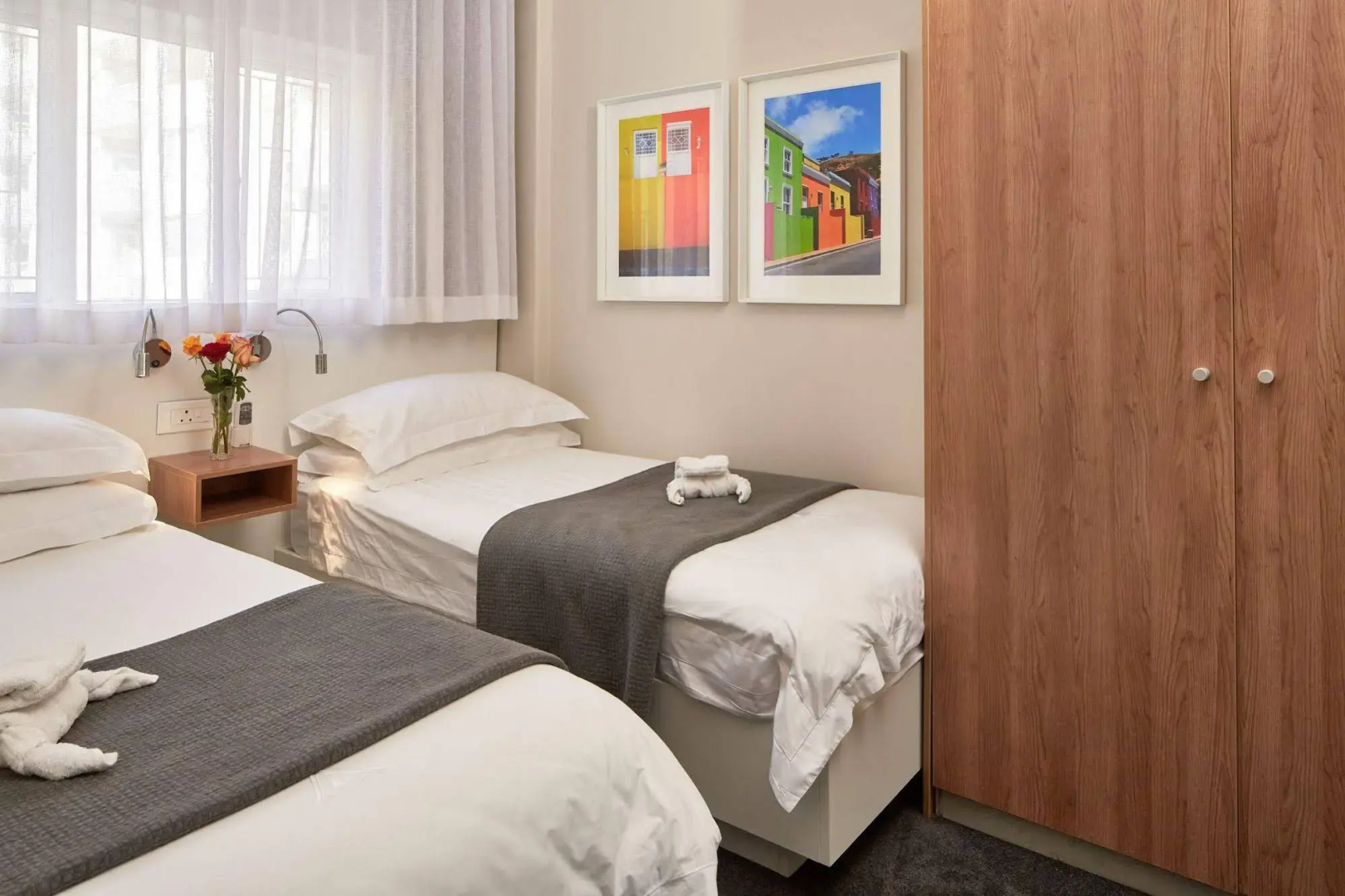 Foto - First Group Riviera Suites