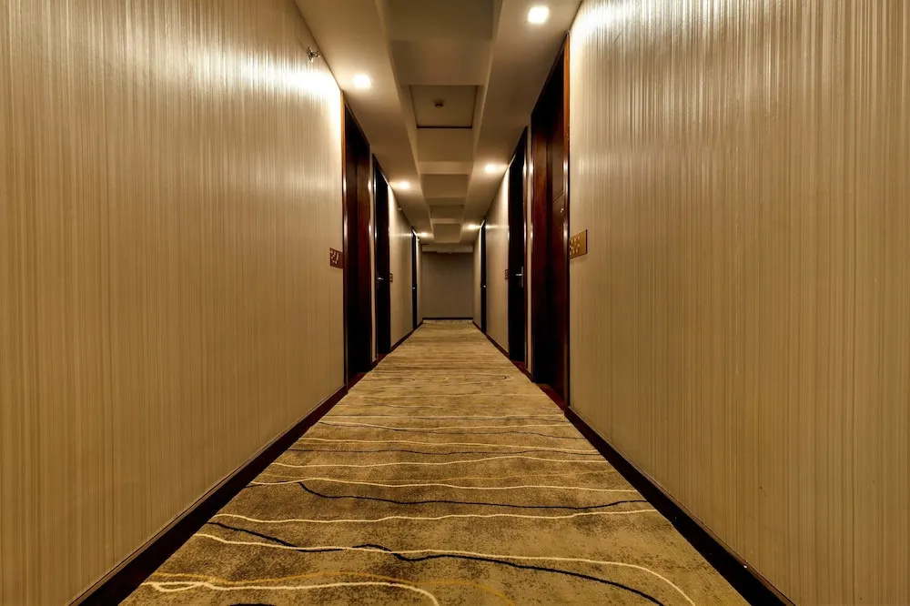 Photo - Ramada Encore by Wyndham Makati